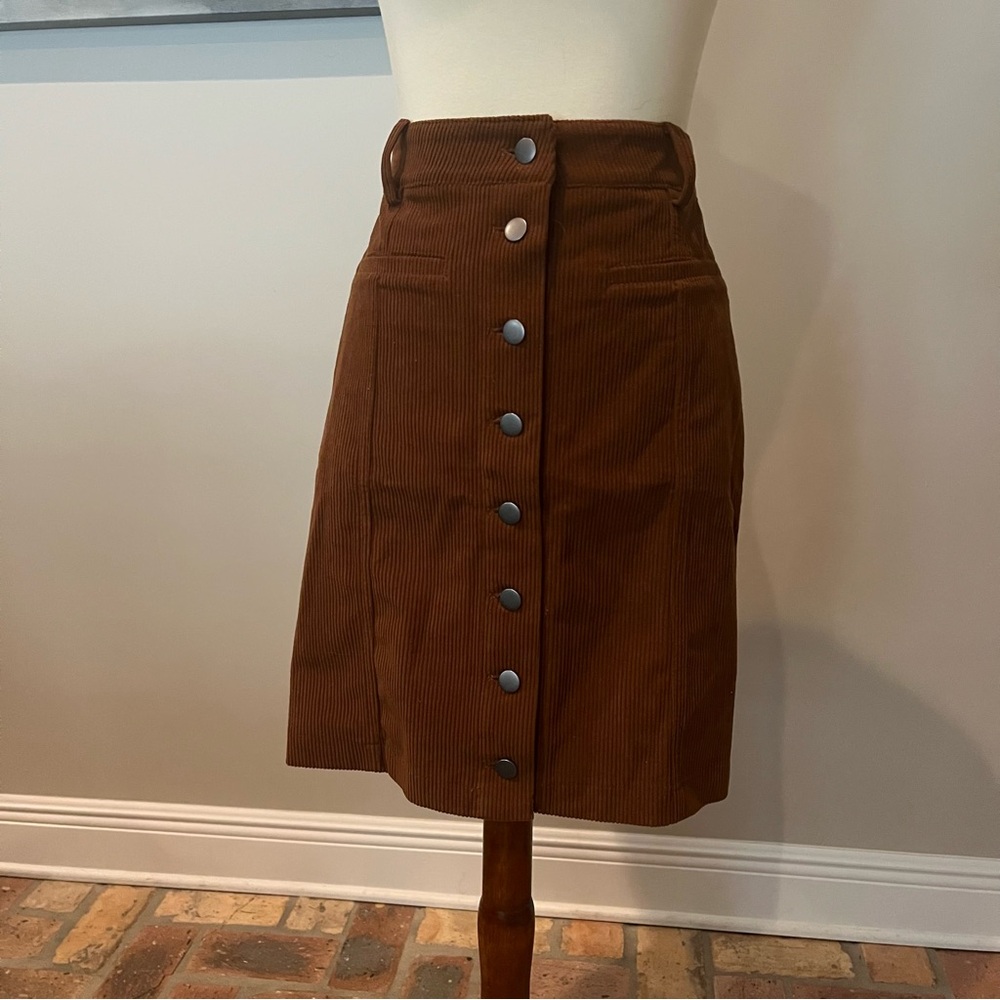 Tan corduroy button up skirt | S | pockets